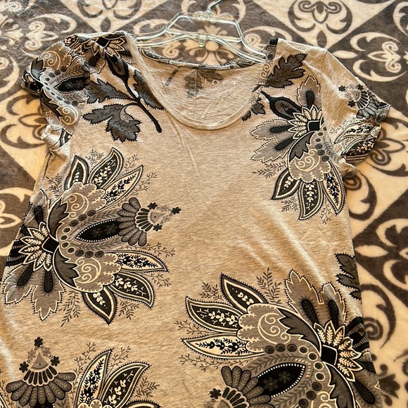 Loft tee - Picture 2 of 4